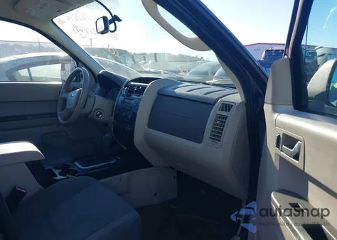 2012 Ford Escape Xls из США, поврежденный, VIN 1FMCU0C76CKB38771